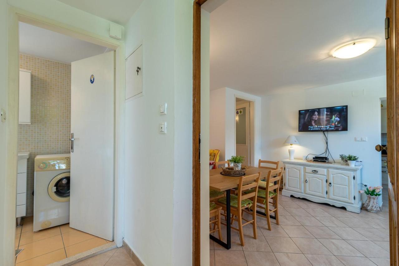 Apartment Hrabar Longo Trogir Ngoại thất bức ảnh