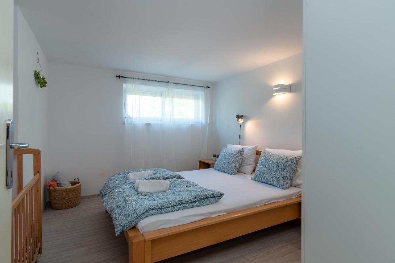 Apartment Hrabar Longo Trogir Ngoại thất bức ảnh