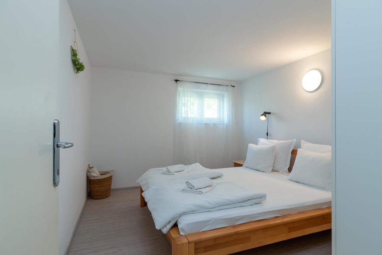Apartment Hrabar Longo Trogir Ngoại thất bức ảnh