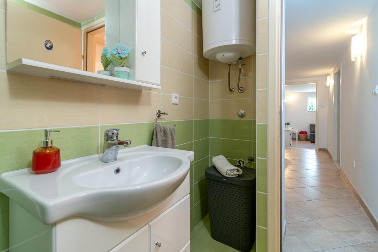Apartment Hrabar Longo Trogir Ngoại thất bức ảnh