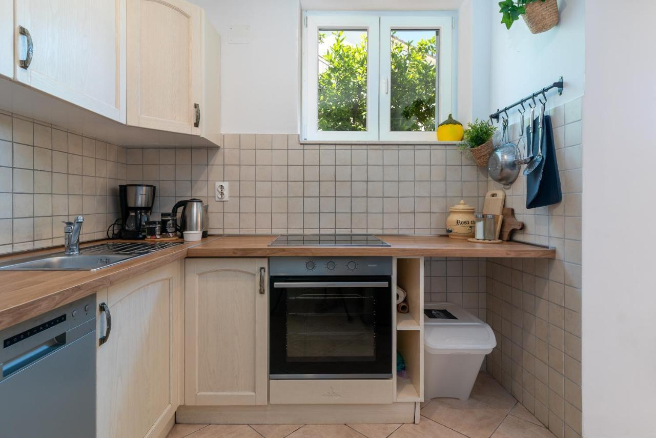 Apartment Hrabar Longo Trogir Ngoại thất bức ảnh